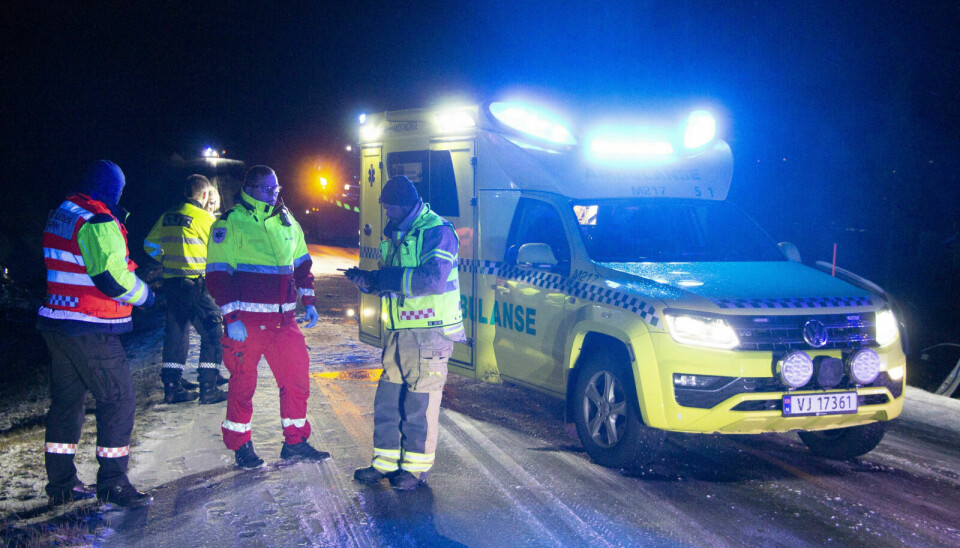 ØVELSE: Politiet, brannvesenet og ambulansetjenesten vil delta under øvelsen i Røros-området som arrangeres av Avinor Røros lufthavn. Bildet er fra en virkelig ulykke.Arkivfoto: Eskil Buseth Folstad