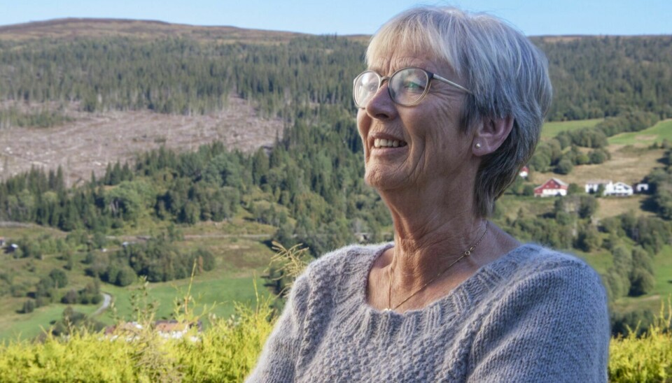 NYTT KAPITTEL: Liv Kari Grytbakk (65) er pensjonist etter 34 sammenhengende år ved Holtålen tannklinikk. Hvordan den nye hverdagen blir, er hun usikker på. Foto: Marius Haugan Lillegjære