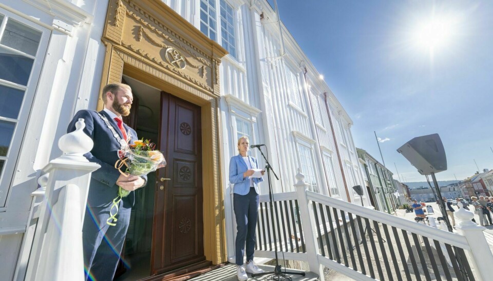 IMPONERT: – Dette må være et av Norges flotteste rådhus, og den desidert mest imponerende restaureringen, sa Riksantikvar Hanna Geirang. Foto: Cecilie Bergan Stuedal