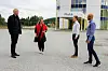 DISKUSJON: Representanter fra Sosialistisk Venstreparti var onsdag på besøk hos Flokk for å diskutere Rørosbanen og miljøvennlig godstransport. F.v: Lars Haltbrekken, Hilde Danielsen, Christian Elgaaen og fabrikksjef Ottar Tollan. Foto: Eskil Buseth Folstad