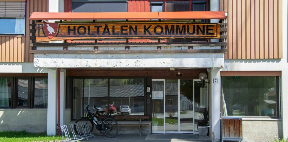 STENGT: Holtålen kommune har valgt å stenge kommunehuset inntil koronasituasjonen er avklart. Arkivfoto: Eskil Buseth Folstad