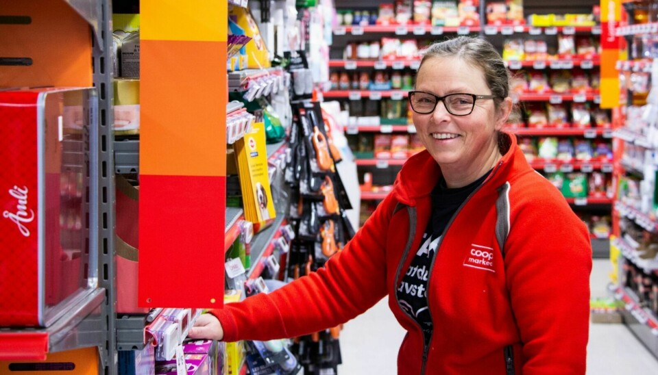 STOR STAS: Butikksjef Kristin Bendos gleder seg til omprofileringen og oppgraderingen av butikken i Haltdalen. Foto: Eskil Buseth Folstad