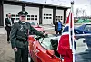 17. MAI: 17. mai ble i Brekken markert med biltog og drive-in gudstjeneste. Ole Jørgen Kjellmark stilte med en Ford Mustang med balkongflagg. Foto: Nils Kåre Nesvold
