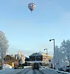 Denne ballongen hang over Røros lørdag. Foto: Marianne Tønset