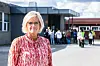 TAKKER POLITIKERNE: Rektor ved Hov skole, Ann Iren Nilsen Heksem, sier seg fornøyd med grunnskolepoengene for avgangselevene siste skoleår. – Vi takker politikerne for at de prioriterer skole, sier hun. Foto: Eskil Buseth Folstad