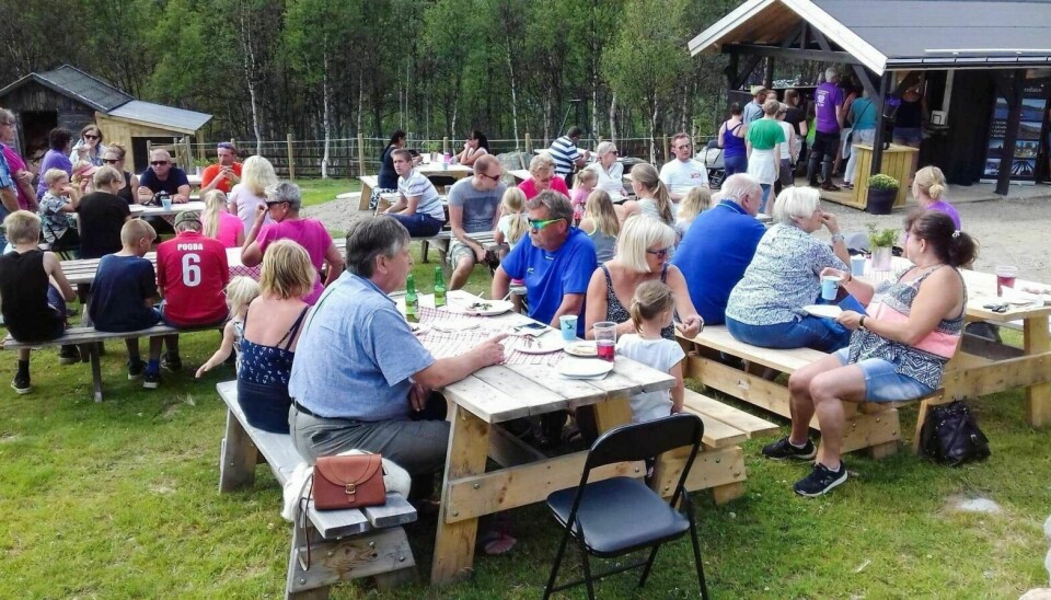 FÅR SKJENKE: Hessdalen seter får i sommer skjenke og selge alkohol til sine kunder. Arkivfoto: Eskil Butseth Folstad.