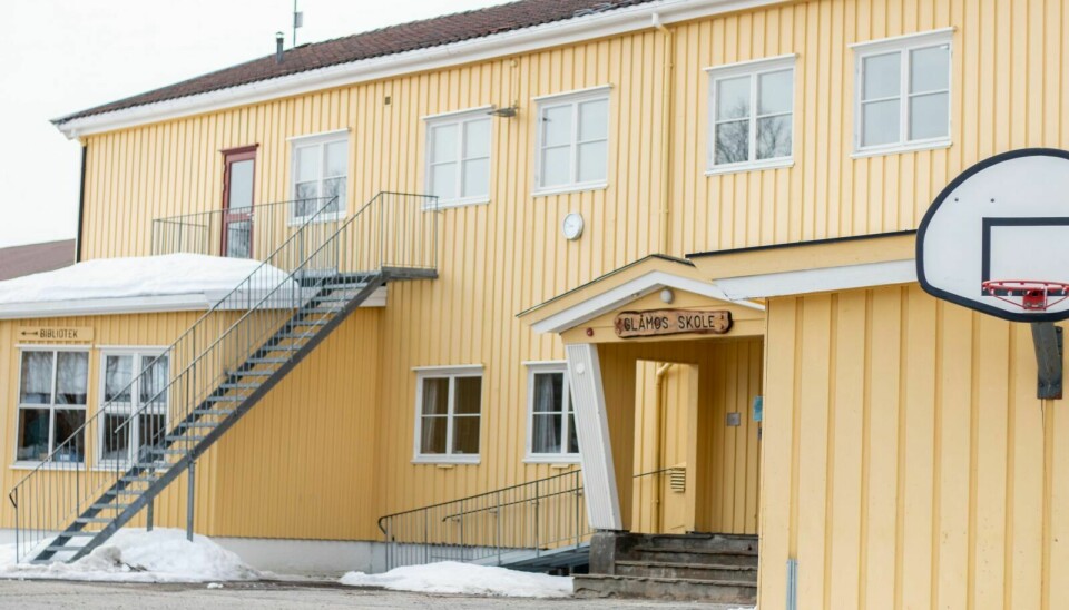 FORESLÅTT NEDLAGT: Glåmos skole er foreslått nedlagt. Det mener styret i Glåmos idrettslag vil ha store konsekvenser for dem også. Foto: Marit Langseth
