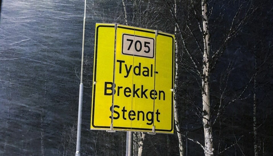 STENGT: Fylkesvei 705 er stengt mellom Stugedal og Brekken.