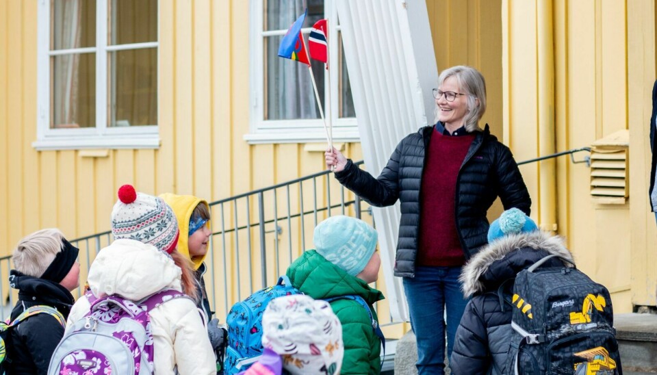 NEDLEGGINGSTRUET. Dette bildet ble tatt nylig og viser gjenåpning av Glåmos skole etter å ha vært stengt på grunn av koronapandemien. Nå er skolen nedleggingstruet. Foto: Marit Langseth
