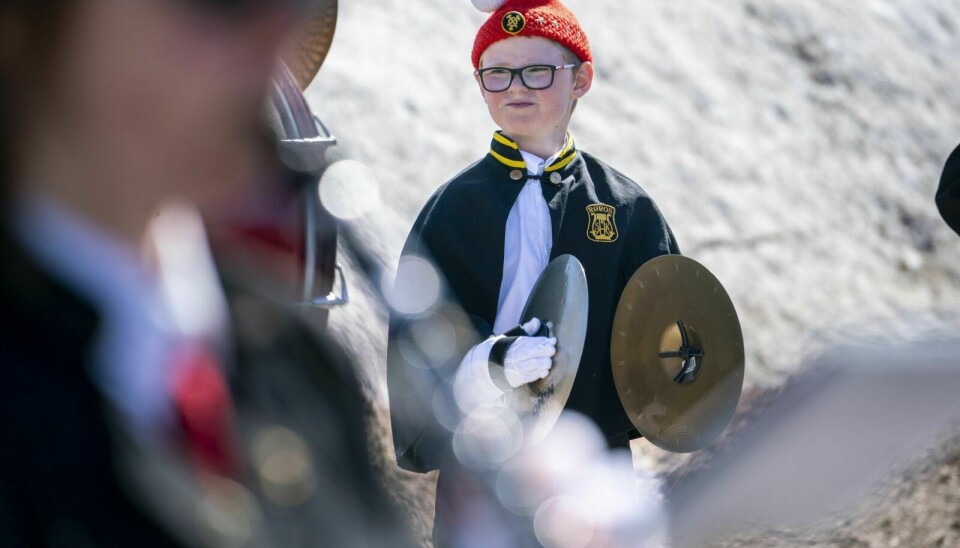 UNG MUSIKANT: Edvin Fjorden Sorken på cymbaler var en av de yngste musikantene i Røros Janitsjarorkester. Foto: Nils Kåre Nesvold