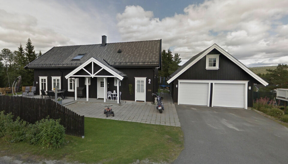 SOLGT: Denne eiendommen i Pliktfogdveien på Røros ble solgt for 5,3 millioner kroner. Foto: Google Maps