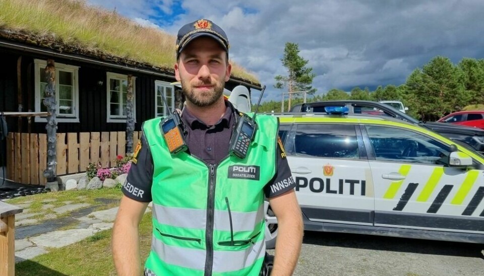 TAKKNEMLIG: Innsatsleder Markus Ree fra Trøndelag politidistrikt sier politiet er takknemlig for all frivillig innsats under søket etter mannen. Foto: Ingrid Hemming