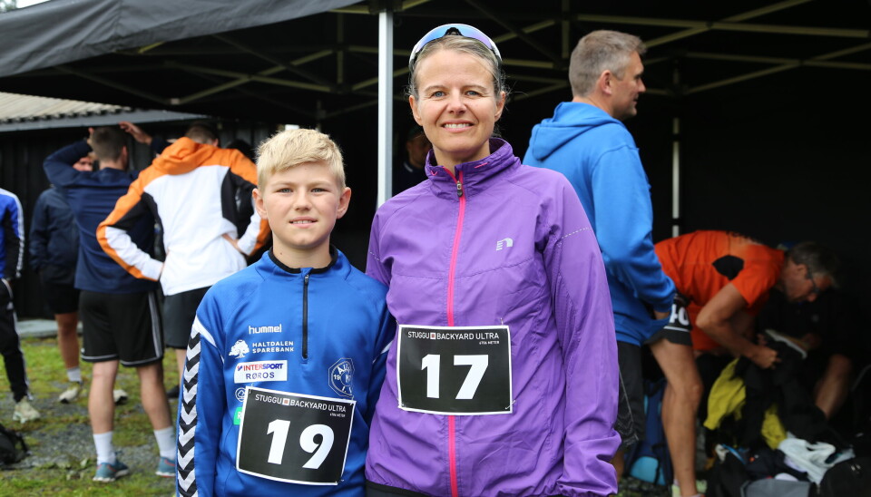 MÅL Å SLÅ MAMMA: Jonas Bugten satser på tre runder for å slå mamma, som tror på to. Hanne Åsen satser på å gå og jogge litt, og håper på tid til en liten pause før neste runde. Vi starter på ny runde hver hele time.