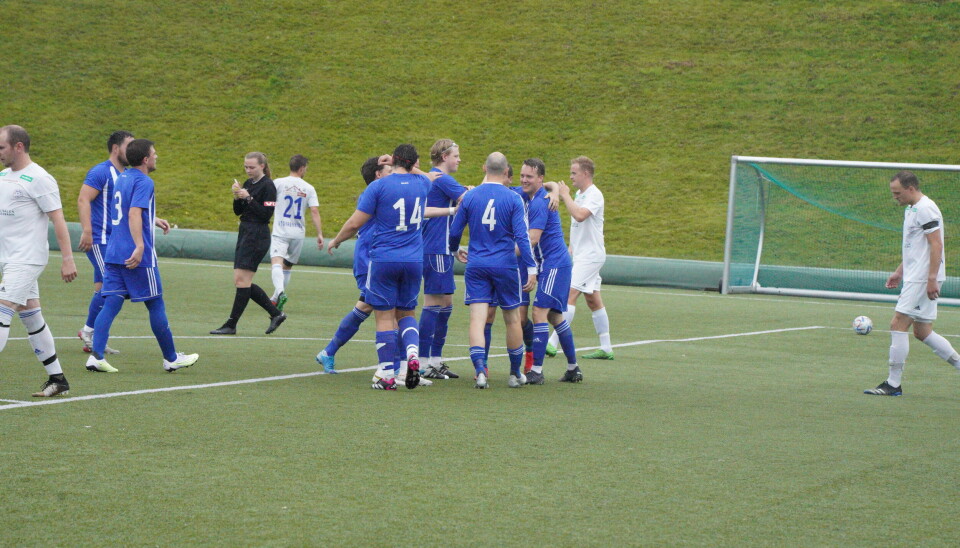 STYGGE SCENER: Jublende bygutter hos Kvik og deppende ålbygger er ikke pene saker.