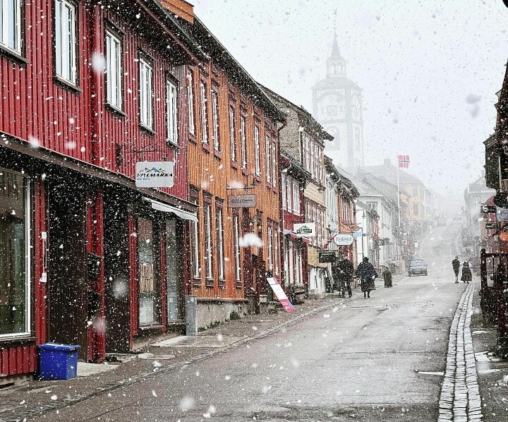 Røros sentrum, en stivna klisjé?