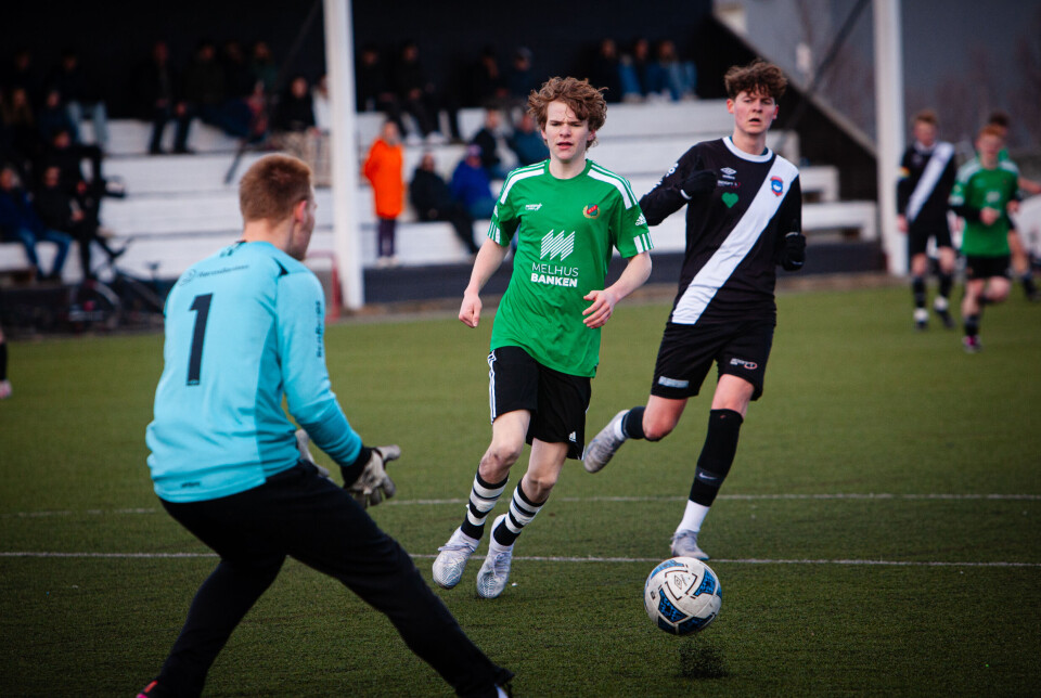 BERGET: Takket være en god keeper og et utmerket forsvar klarte Røros å holde nullen i første omgang, men det var ikke langt unna at Heimdal gikk opp i ledelsen.
