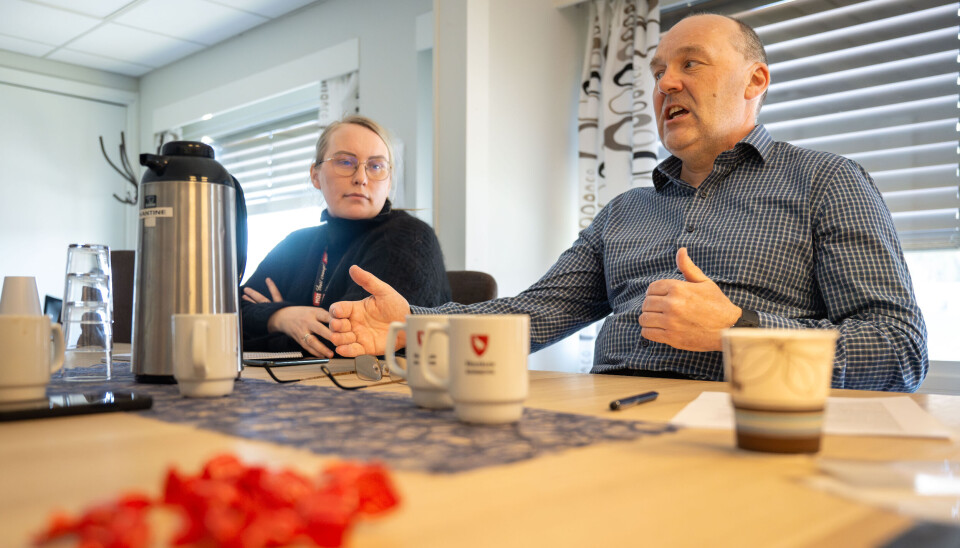 FRASKRIVER SEG ANSVAR: – Ambulansetjenesten er ikke vårt ansvar, sier kommunedirektør Mona Evensen Goa (t.v.), mens ordfører Jan Arild Sivertsgård (Ap) vil ha et endelig vedtak i saken om Helsetunet først. – Så får vi se hva vi gjøre med basen etterpå, sier han.