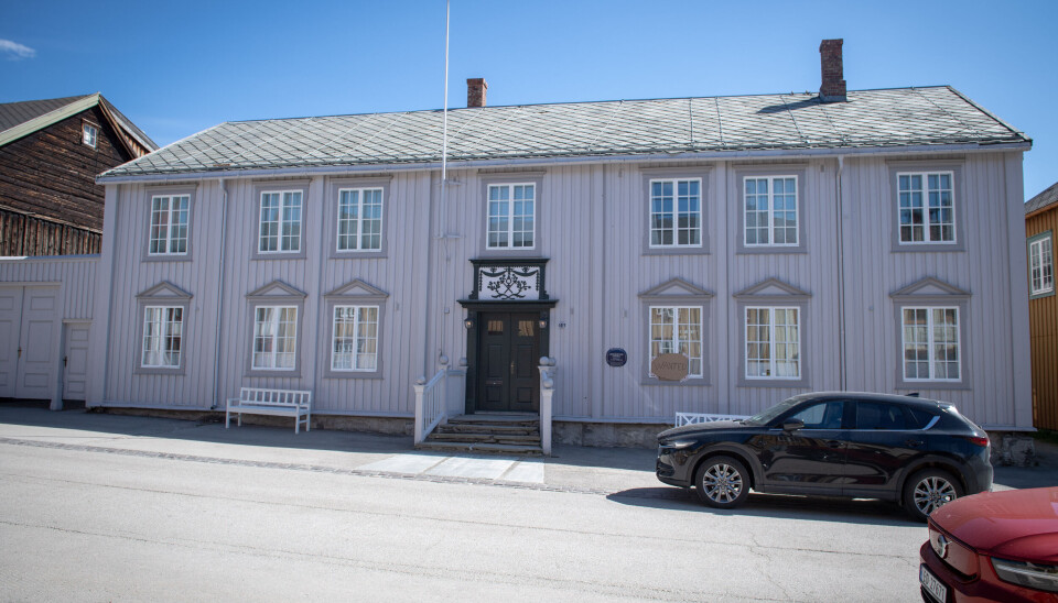 SOLGT: Bergskrivergården i Bergmannsgata er solgt for drøyt ti millioner kroner og er den suverent dyreste eiendomsoverdragelsen i Røros kommune sist måned.