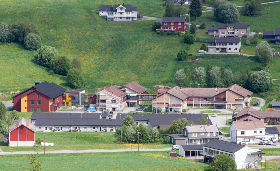 SØKER AVDELINGSLEDER: Holtålen sykehjem søker ny avdelingsleder. Tre kvinner ønsker jobben.
