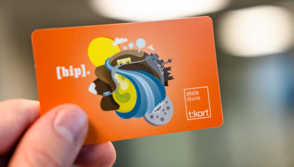 NYTT: Reisekortet til alle førsteklassingene i Røros kommune kommer på sørsamisk fra høsten.