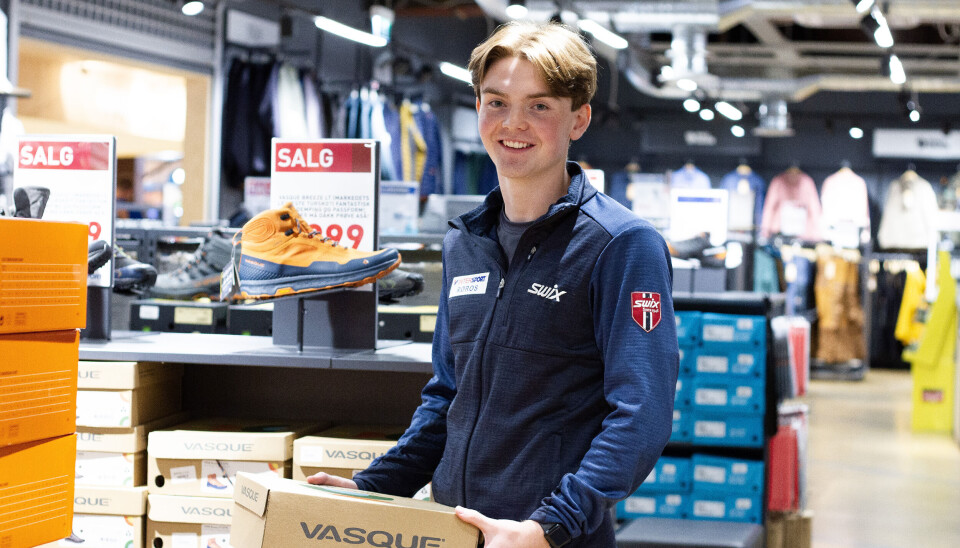 Henrik Bremset har sommerjobb hos Intersport Røros