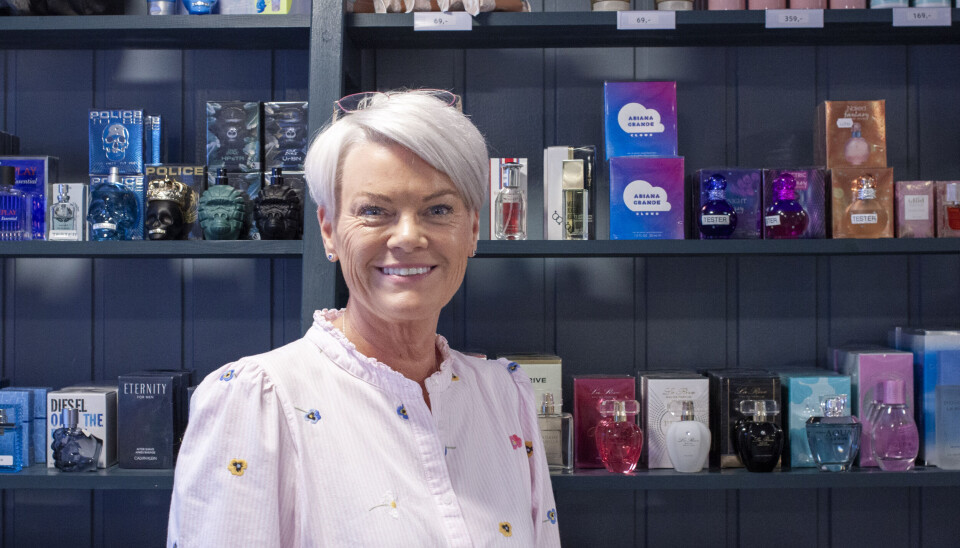 STOR ETTERSPØRSEL: Marianne Tverå Galåen kan glede seg over en veldig god start for Røros helse og velvære. Marianne Tverå Galåen hos Røros helse og velvære under kveldsåpent 2. august 2024.