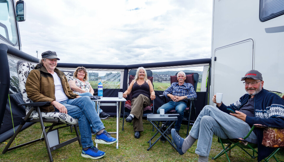 FRA VEST: Fra venstre: Arne Bjørndal og Kate Gjerde fra Bergen, Bjørg og Lars Sørvik fra Karmøy og Torgeir Sølvberg fra Stord stortrivdes på Røros.