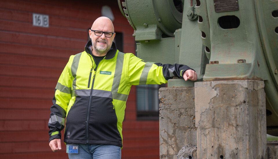 HAR SVART NVE: Konsernsjef Kristian Holm i Ren Røros har svart på NVEs spørsmål om aksjonerer i selskapet må være bosatt i Røros og kunder hos Ren Røros. – Vilkåret om lokal tilhørighet har en lang historikk og henger sammen med at vedtektene sier at selskapet skal bidra til utviklinga av lokalsamfunnet, sier han.