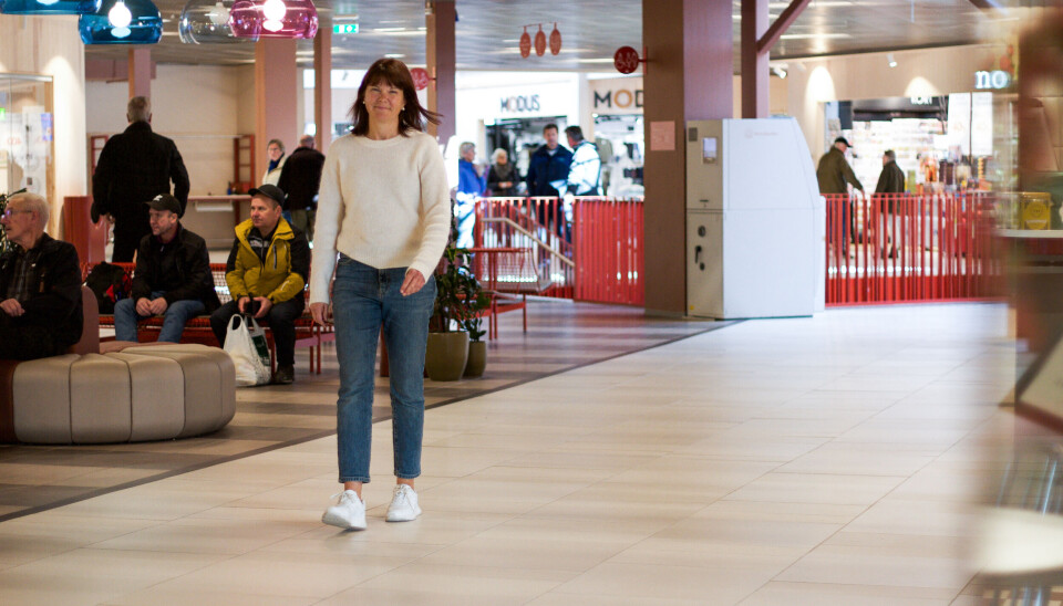 BRUKTMARKED SØNDAG: Senterleder ved Domus kjøpesenter i Røros, Henriette Dahl, inviterer til gjenbruksdag i fellesområdet i første etasje.