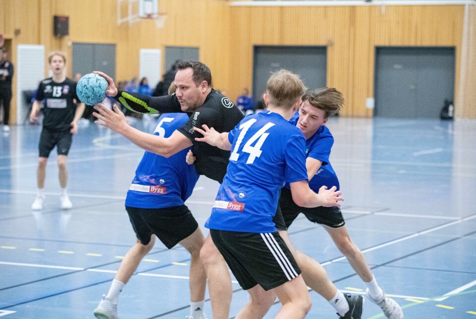 TAP: Bildet er fra en tidligere kamp mellom Ålen og Røros. I helga møtte Ålen en annen rival og gikk på et stort tap.