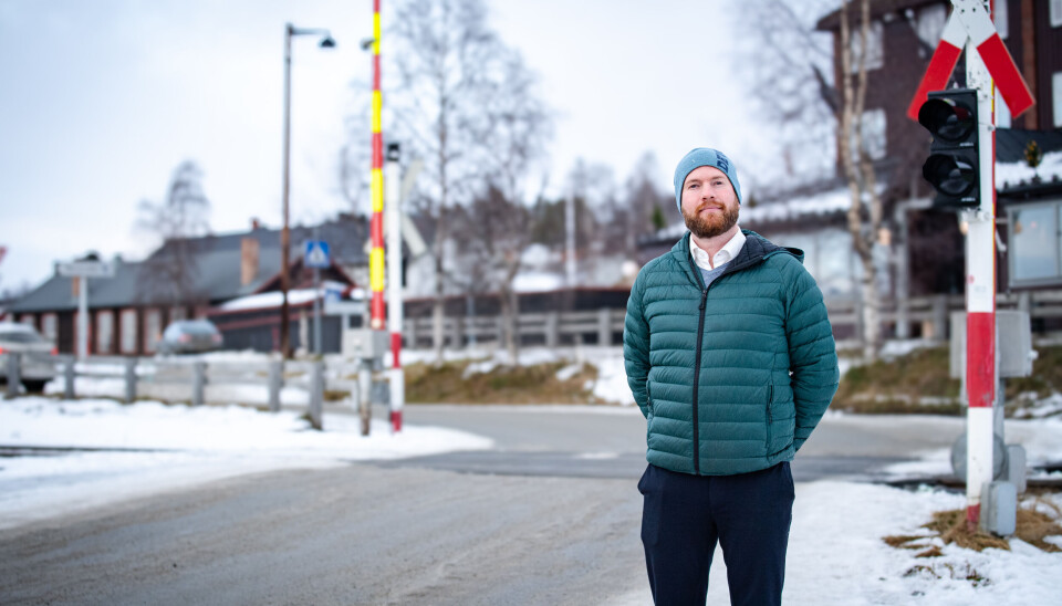 FORSVINNER: Denne planovergangen vil forsvinne om ordfører Isak V. Busch og Bane Nor får det som de vil.