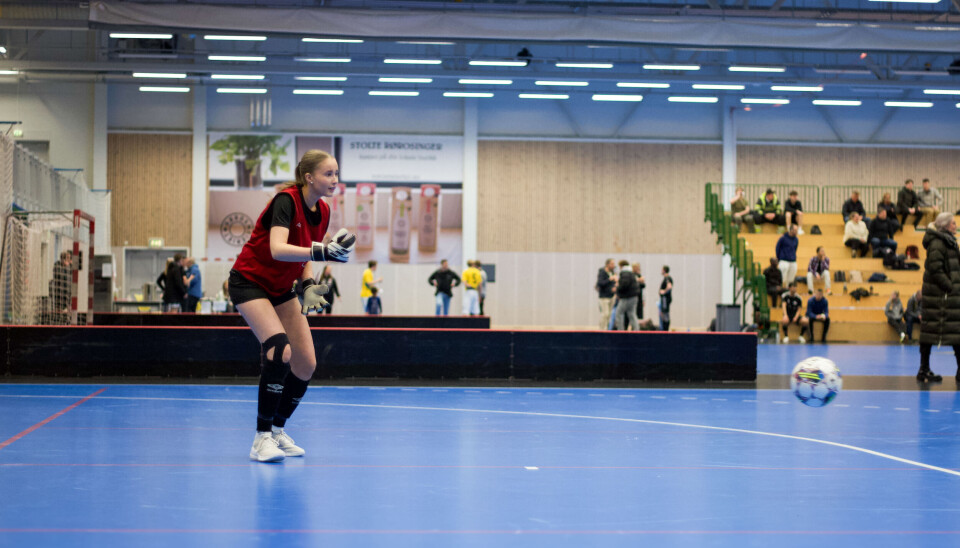 UTKAST: Inga Melien er keeper på Ruslebiffene, som møtte Den Harde Kjerne i denne kampen.
