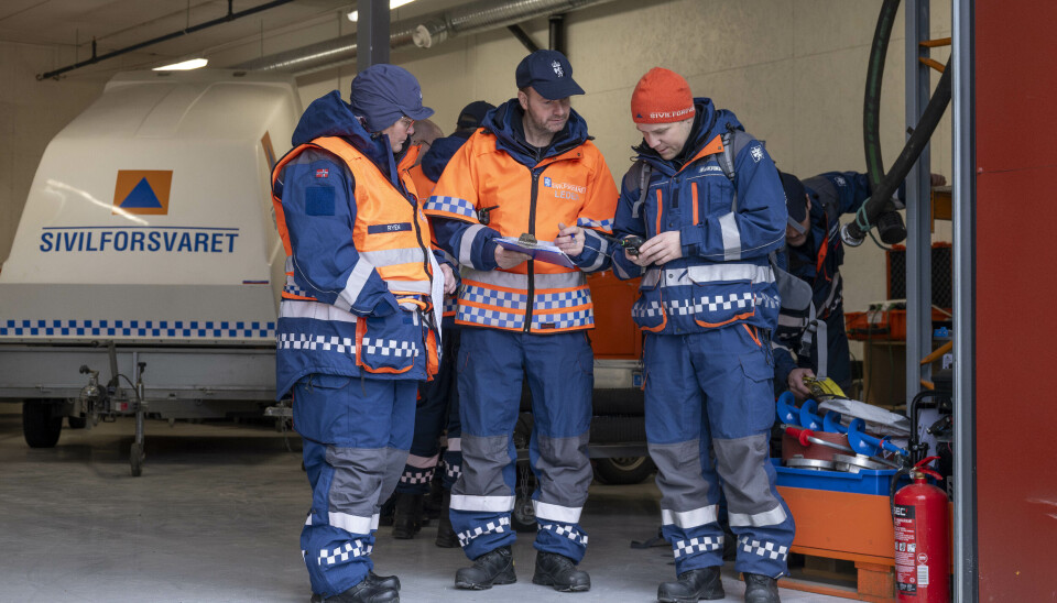 Kartet studeres før mannskapene rykker ut