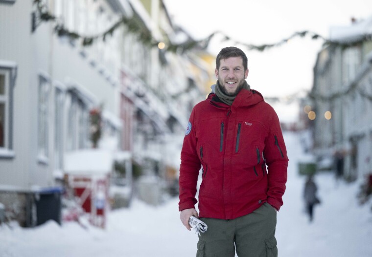 EVENTYRER: Mathias Tømmervold beskriver seg selv som en eventyrer. Helt siden han var med familien til Paris som 14-åring har han hatt lyst til å reise for å oppleve noe nytt. Men han mener at ingenting kan måle seg med de to ukene han var på Røros og i Hessdalen i desember.