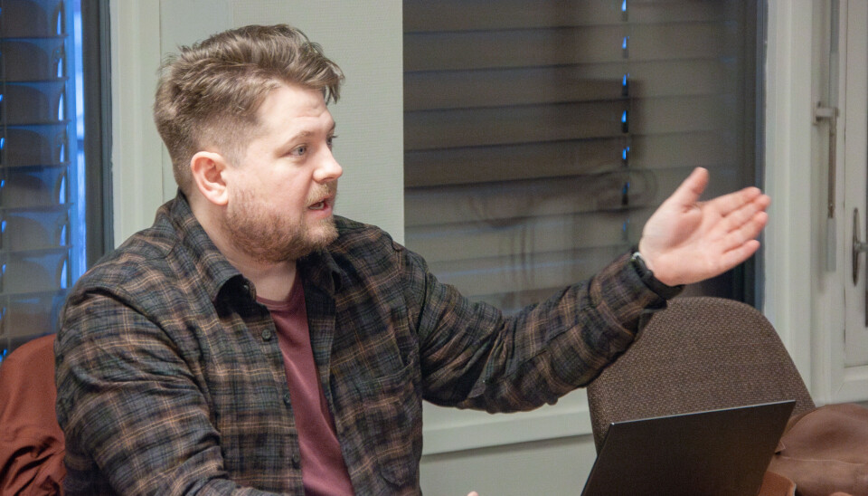 STRIKKEN ER TØYD: Per-Erik Heksem og resten av Ap-gruppa i kommunestyret begynner å bli lei av å vente på endelig klarsignal for midlertidig ambulansebase i Ålen. Bygginga av nye omsorgsboliger på Helsetunet står foreløpig på vent for å finne ei løsning for den lokale ambulansen. Per-Erik Heksem (Ap), kommunestyrerepresentant og leder i rådet for eldre og mennesker med funksjonsnedsettelser.