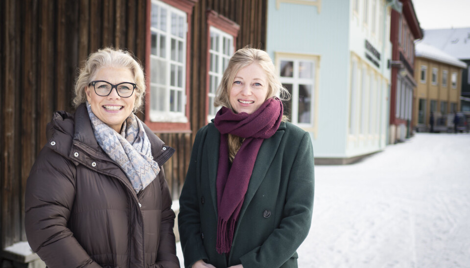 BÆREKRAFTIG: Visit Røros og Østerdalen er i gang med å merke regionen som et Bærekraftig reisemål og reiselivssjef Tove Martens (t.h.) har fått med seg prosjektleder Maren Narjord og ei styringsgruppe for å lande prosjektet.