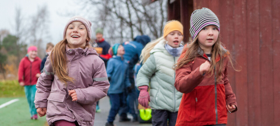 – E ska springe te skoa dett av!