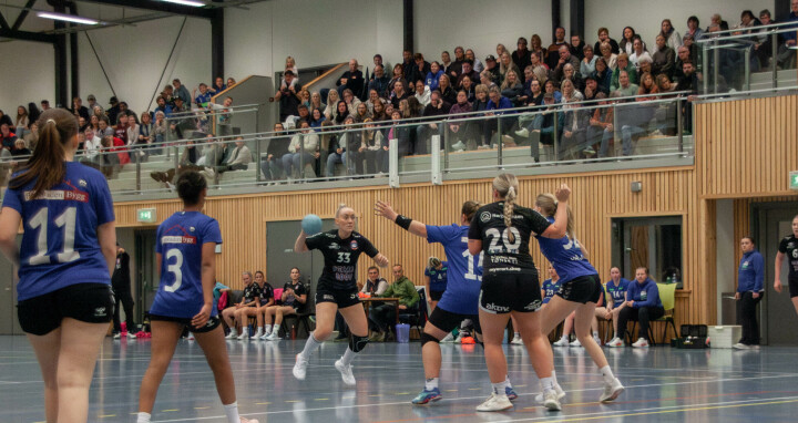 Overlegen i derbyet, men langt bak på treningsoppmøte