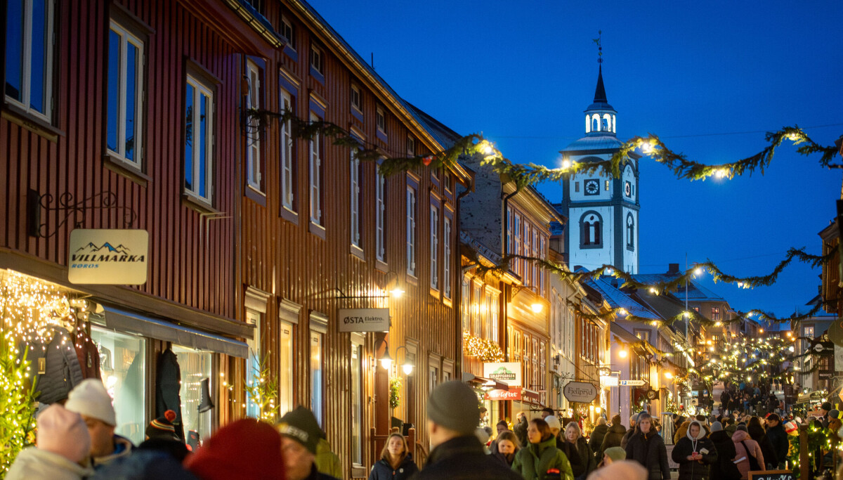 Opplev førjulsmagi på Røros: Virtuell tur i Kjerkgata og Bergmannsgata